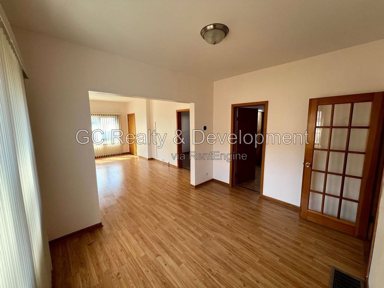 4447 N Melvina Ave #1 - Photo 3 of 12