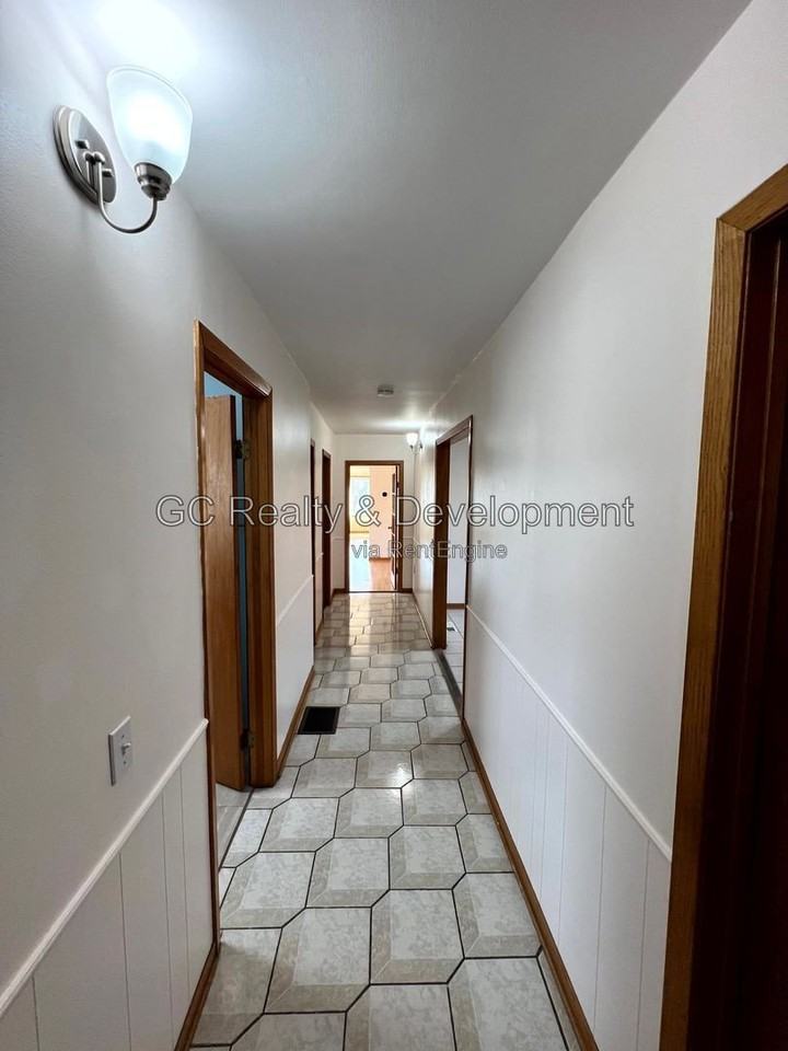 4447 N Melvina Ave #1 - Photo 5 of 12