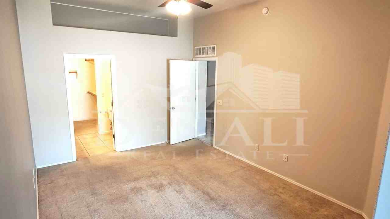 2155 E Calle Gran Desierto - Photo 6 of 18
