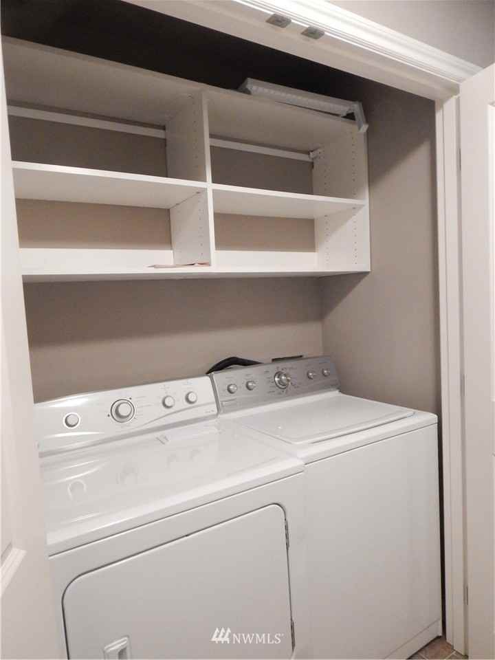 321 Hardie Ave Nw #B - Photo 7 of 24