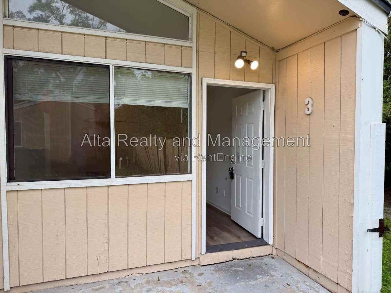 8113 San Jose Manor Dr E #3 - Photo 3 of 15
