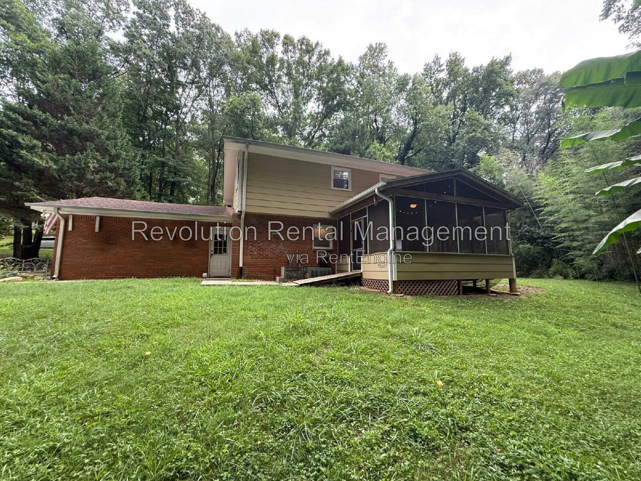 115 Hickory Ave - Photo 2 of 48