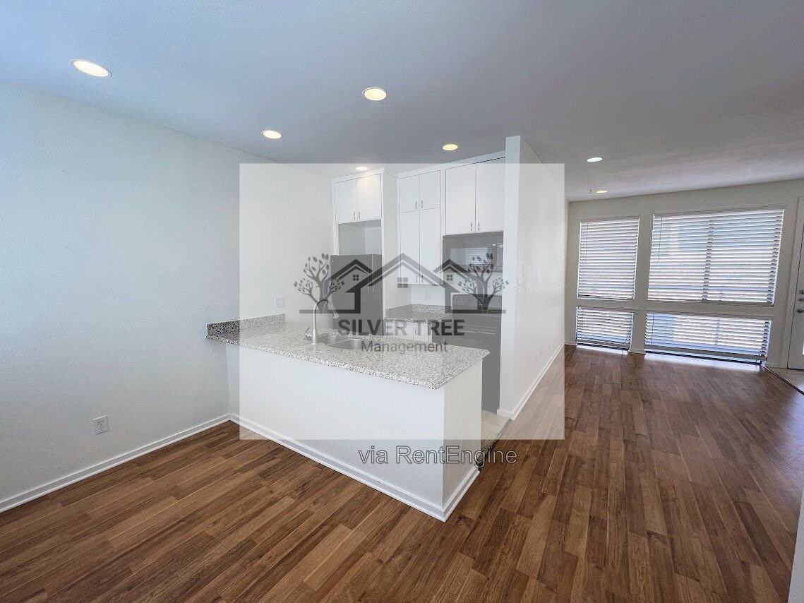 4015 Bowser Ave #E - Photo 5 of 8