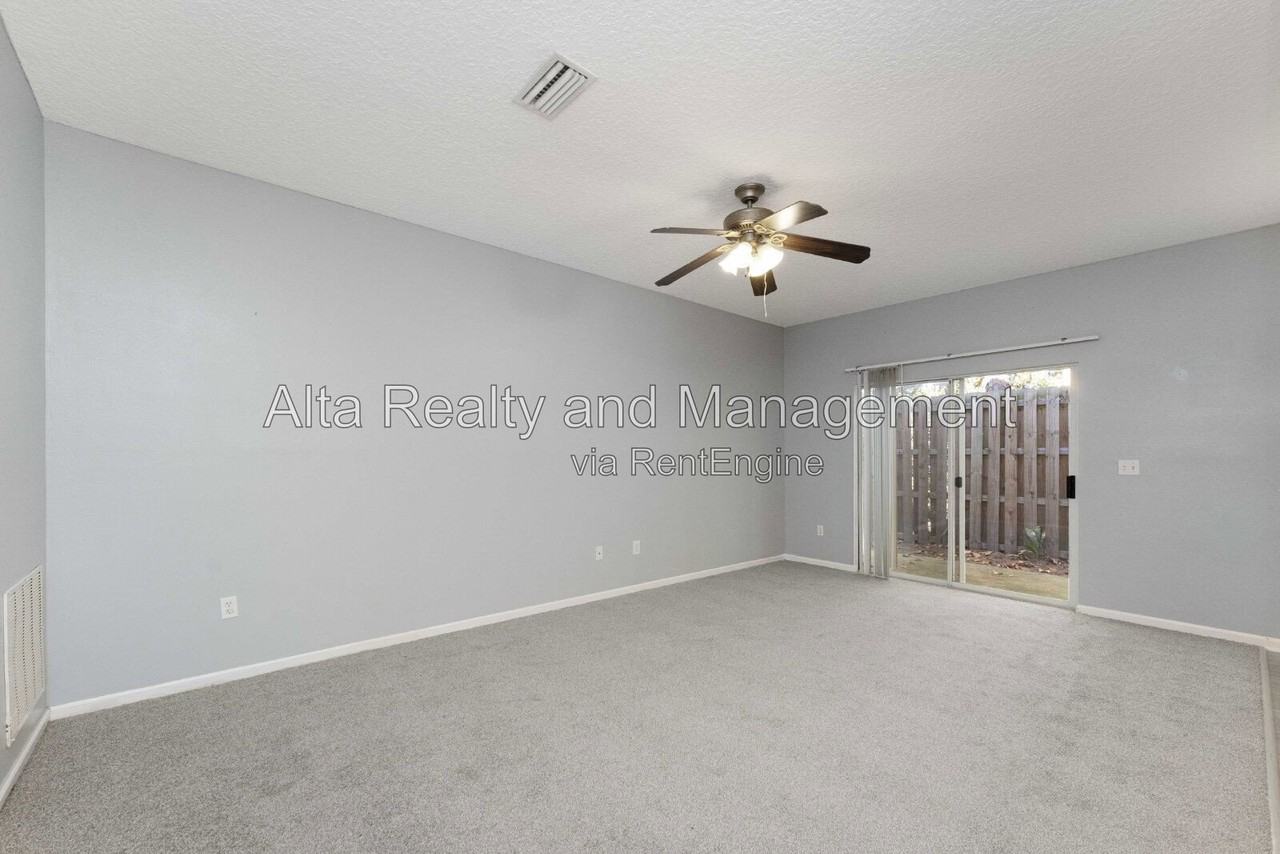 5260 Collins Rd #1304 - Photo 5 of 23