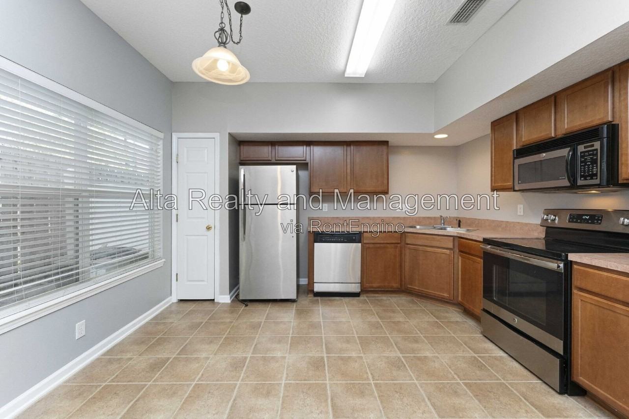 5260 Collins Rd #1304 - Photo 7 of 23