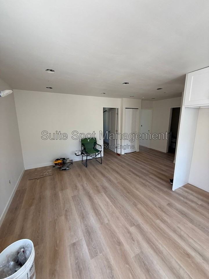 2206 Conquista Ave #A - Photo 4 of 27