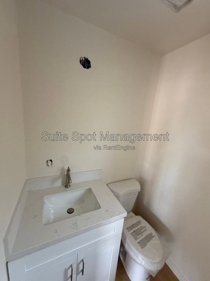 2206 Conquista Ave #A - Photo 5 of 27