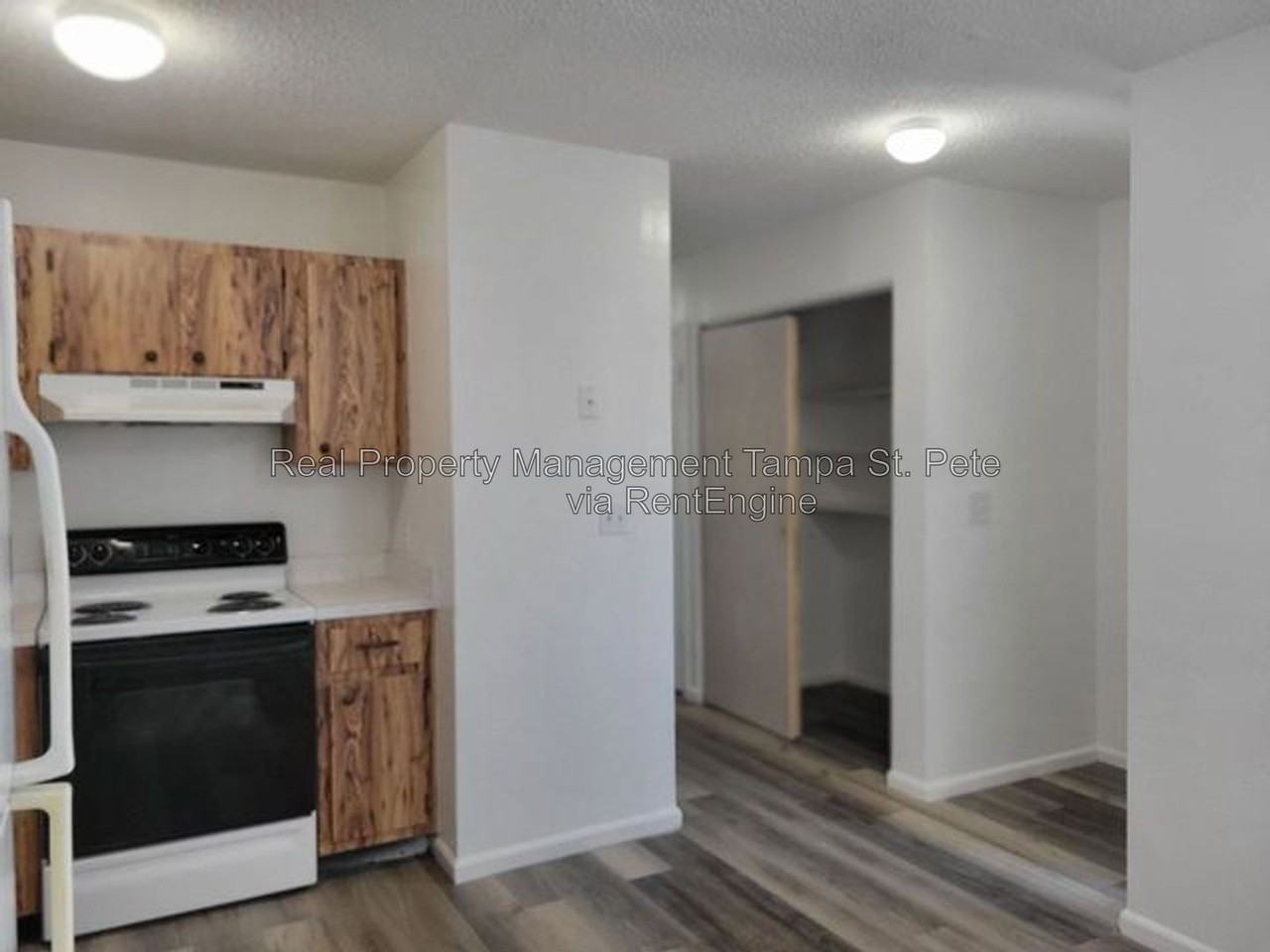 8144 Omaha Cir - Photo 6 of 19