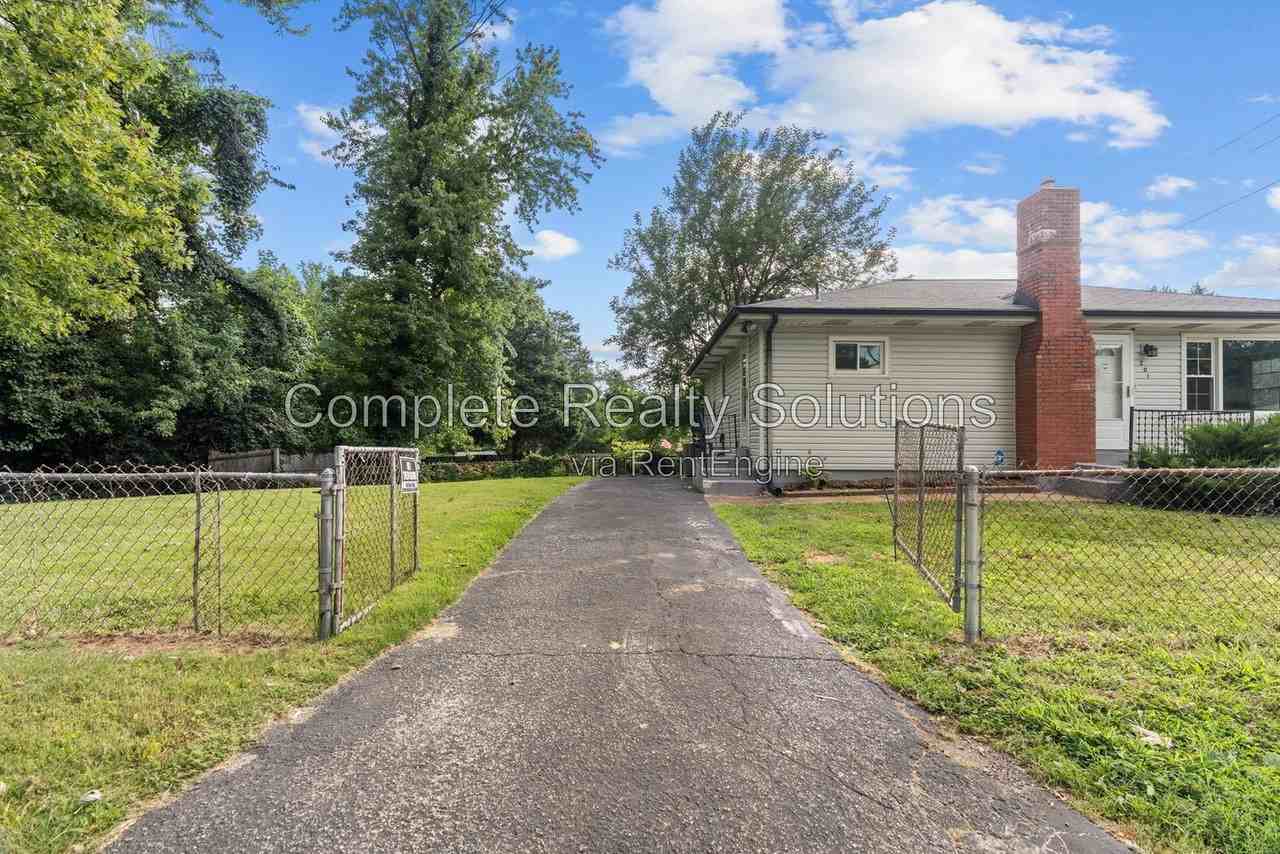 201 Sadonia Ave - Photo 2 of 34