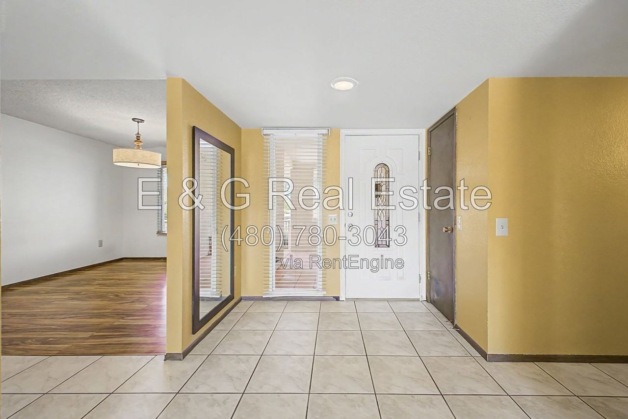 9847 W Wrangler Dr - Photo 7 of 34