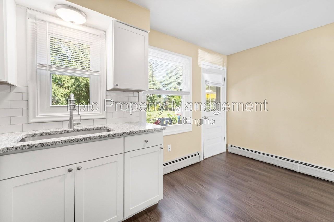 51611 Mound Rd - Photo 6 of 11