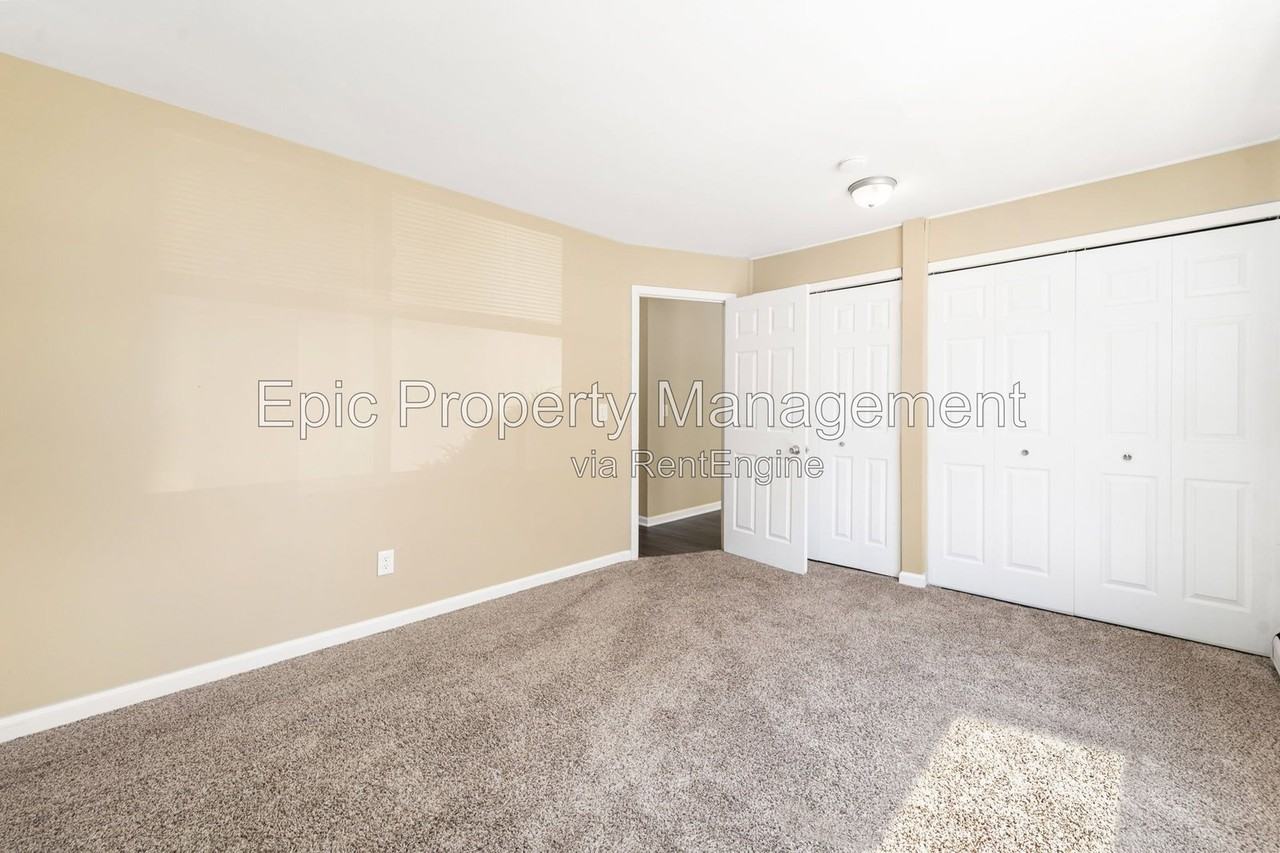 51611 Mound Rd - Photo 7 of 11