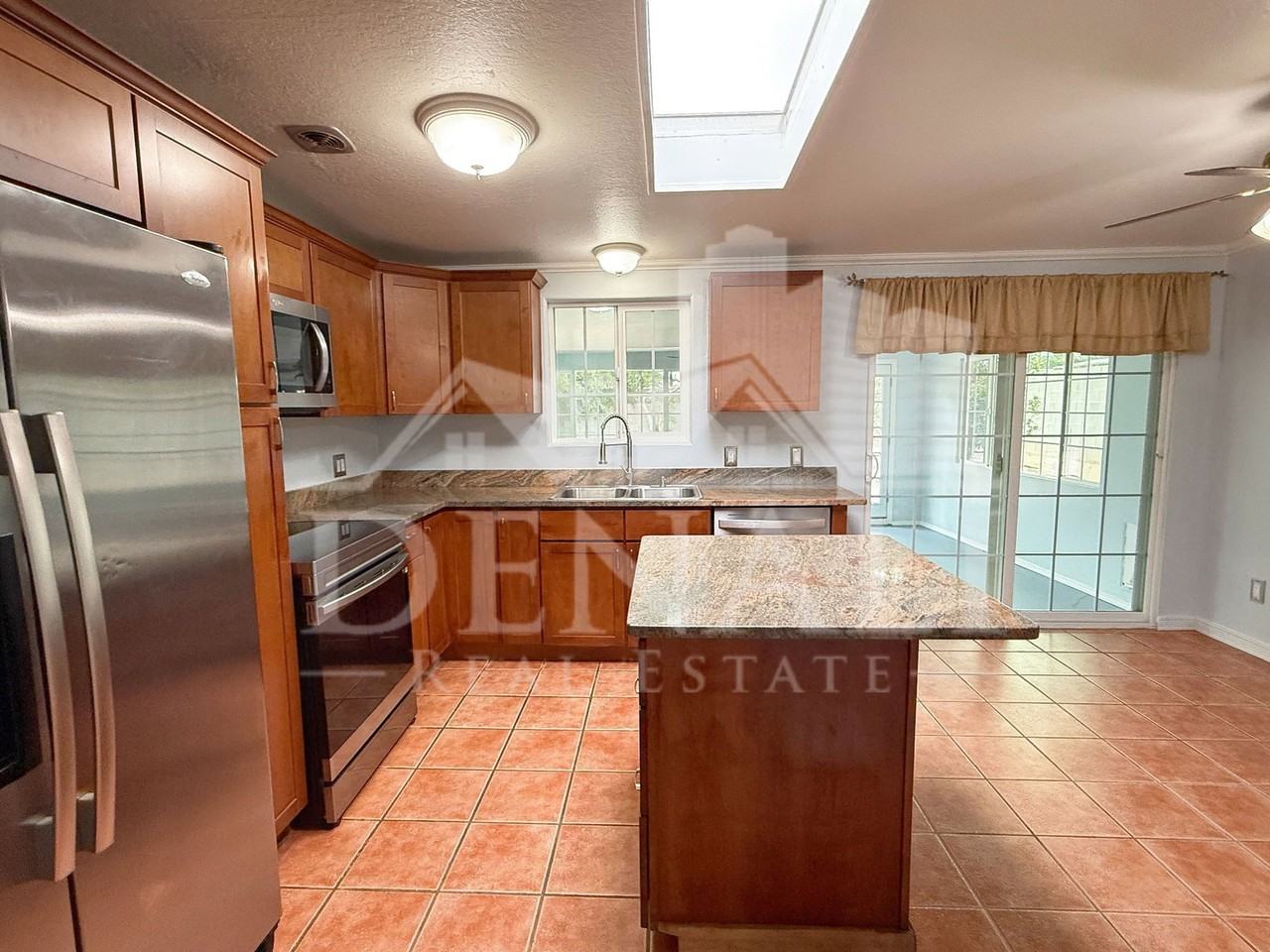2812 W Calle Ocio - Photo 7 of 22