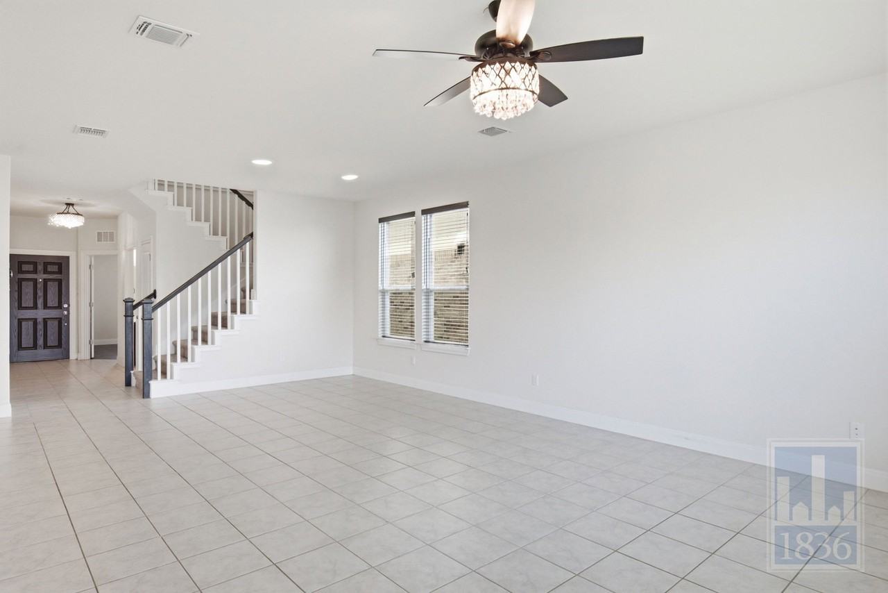 156 Grace Lilly Dr - Photo 4 of 31