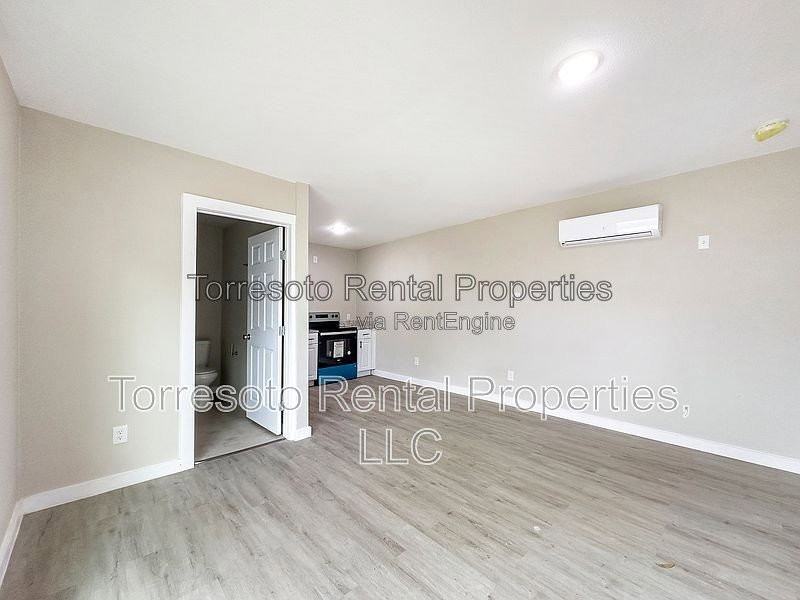 1606 W Wildwood Dr #C - Photo 3 of 5