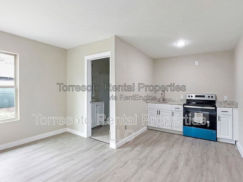 1606 W Wildwood Dr #C - Photo 5 of 5