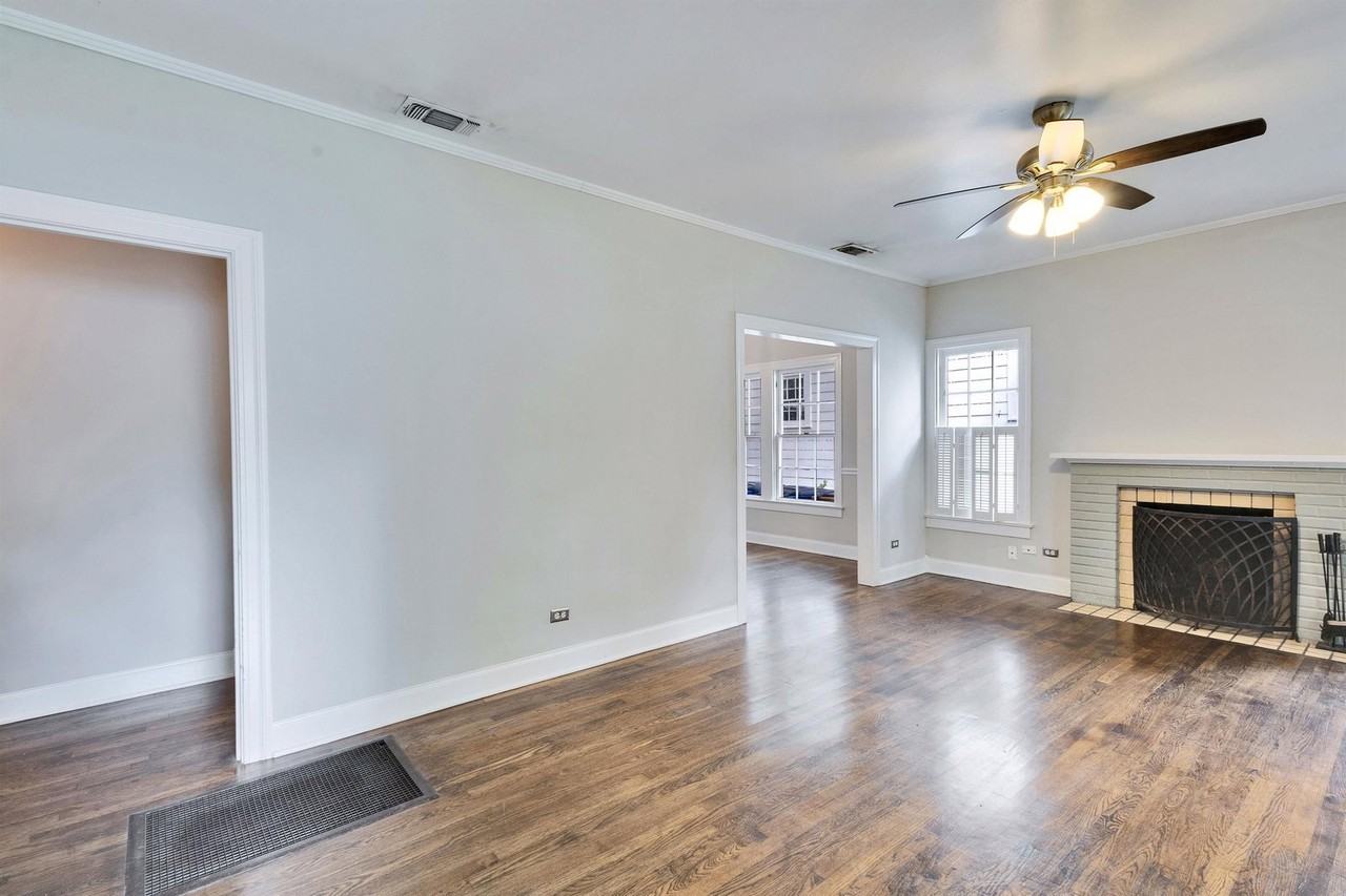 1511 W 30th St - Photo 4 of 40