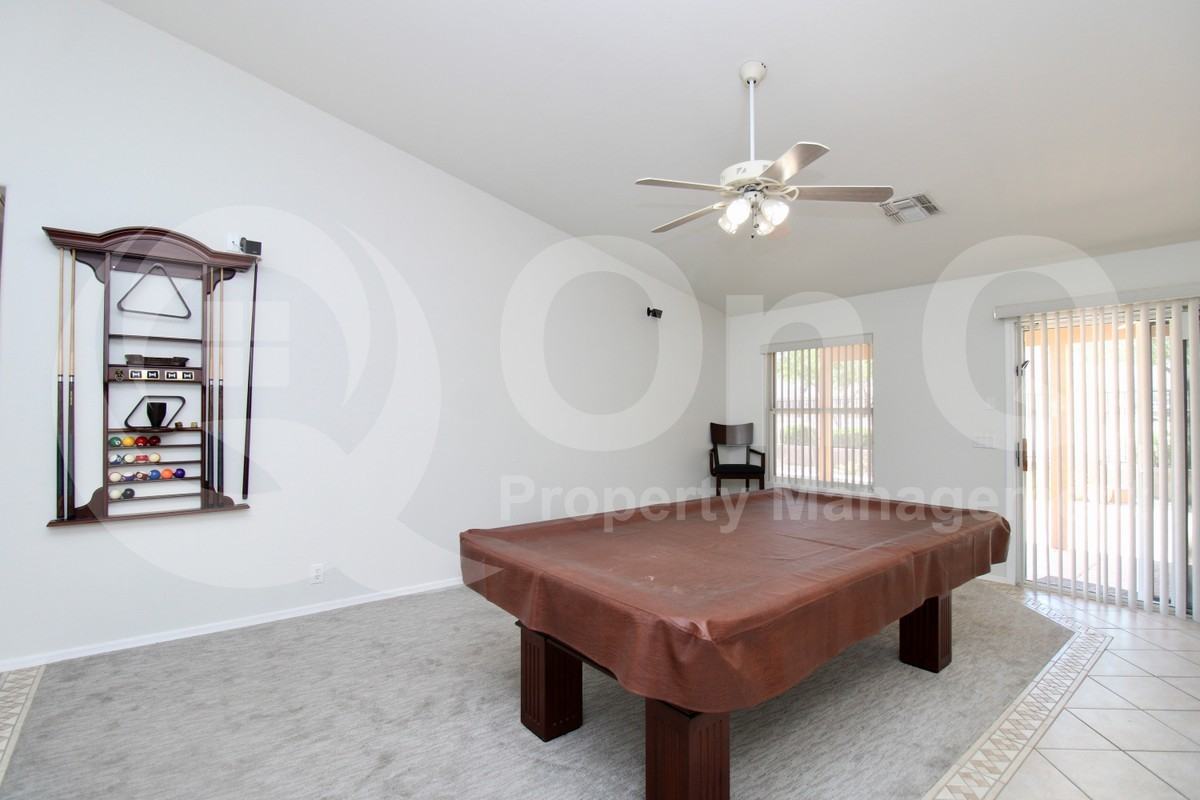 913 E Gary Ln - Photo 5 of 25