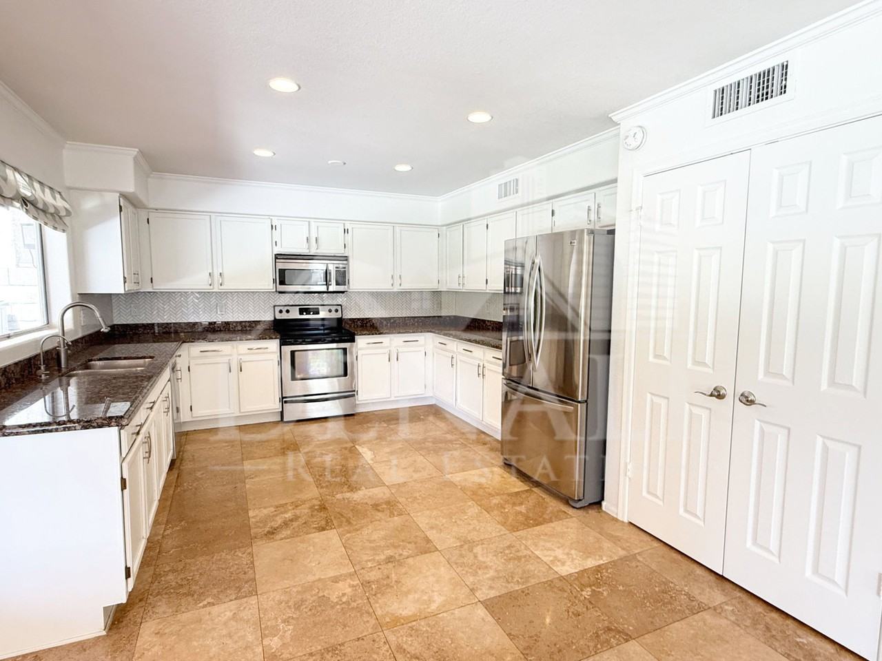 4737 E Michigan Ave - Photo 6 of 34
