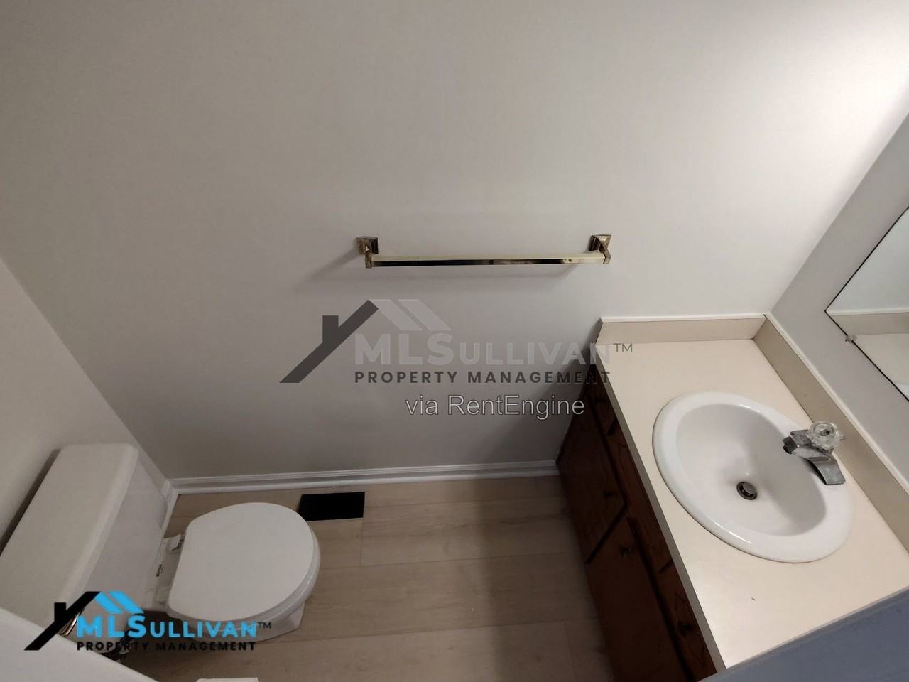 2211 Peppertree St #C - Photo 4 of 10