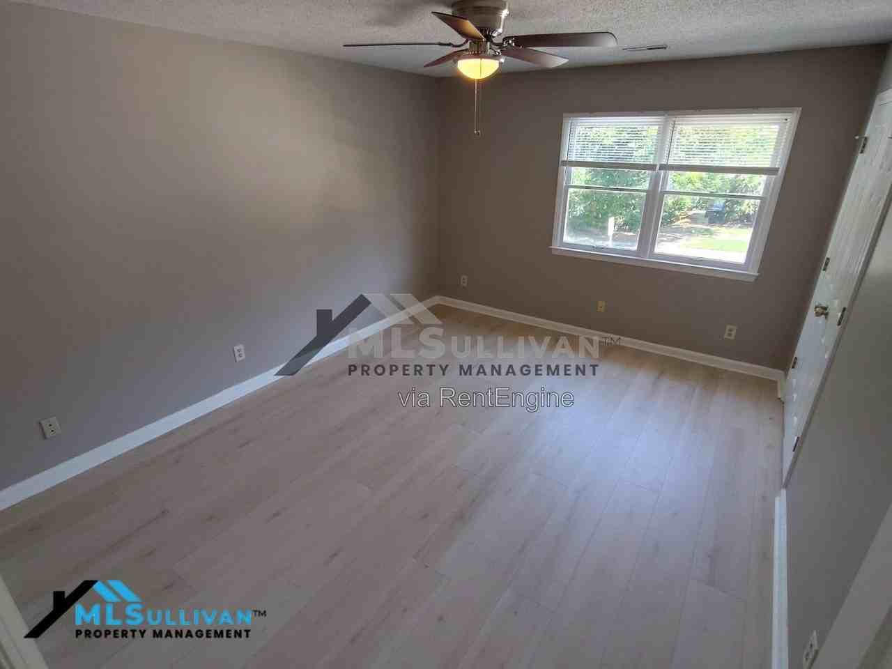 2211 Peppertree St #C - Photo 6 of 10