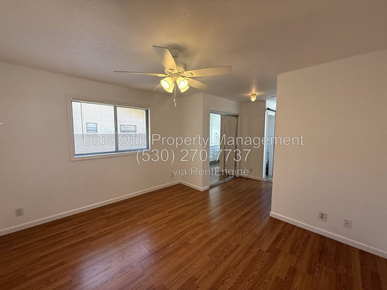 1515 Hemlock St #B - Photo 5 of 12