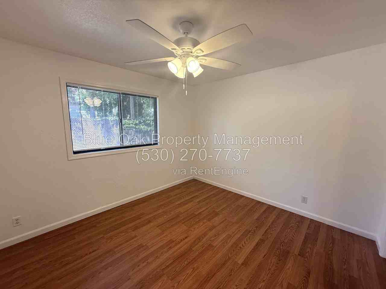 1515 Hemlock St #B - Photo 7 of 12
