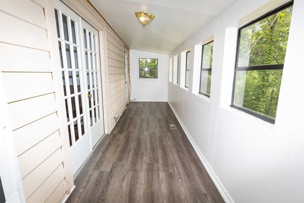 3259 Ozark Cir - Photo 6 of 28