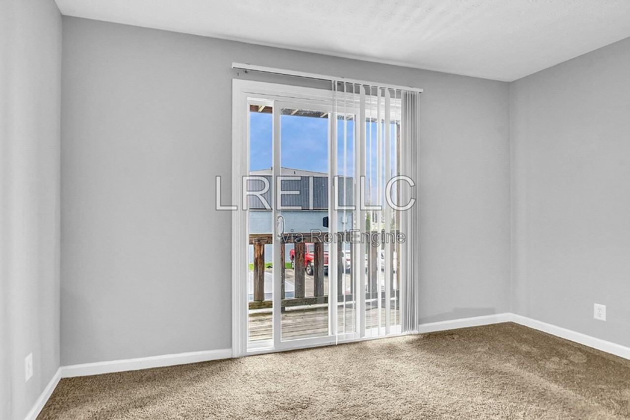 3400 Lesway Ct #7 - Photo 7 of 14