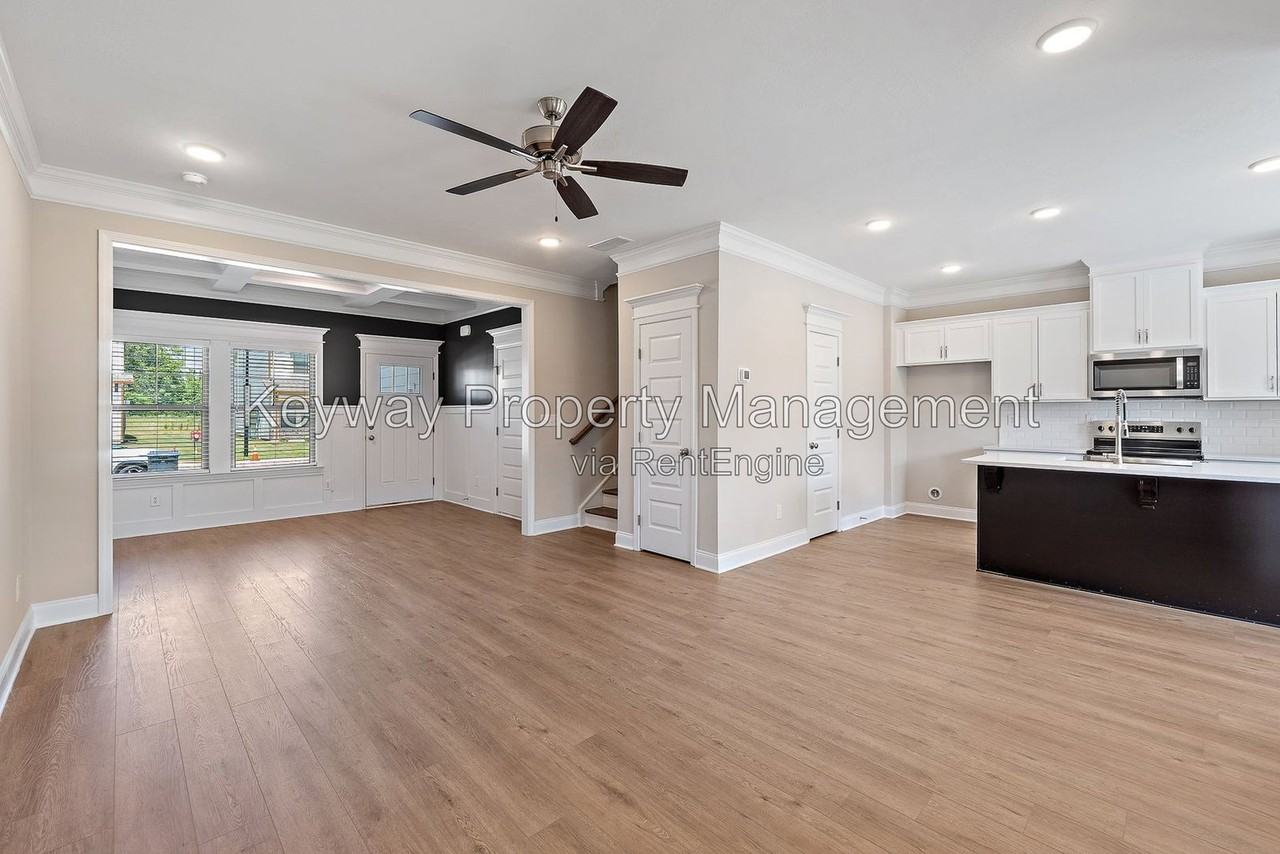1119 Jolly Ln - Photo 7 of 23