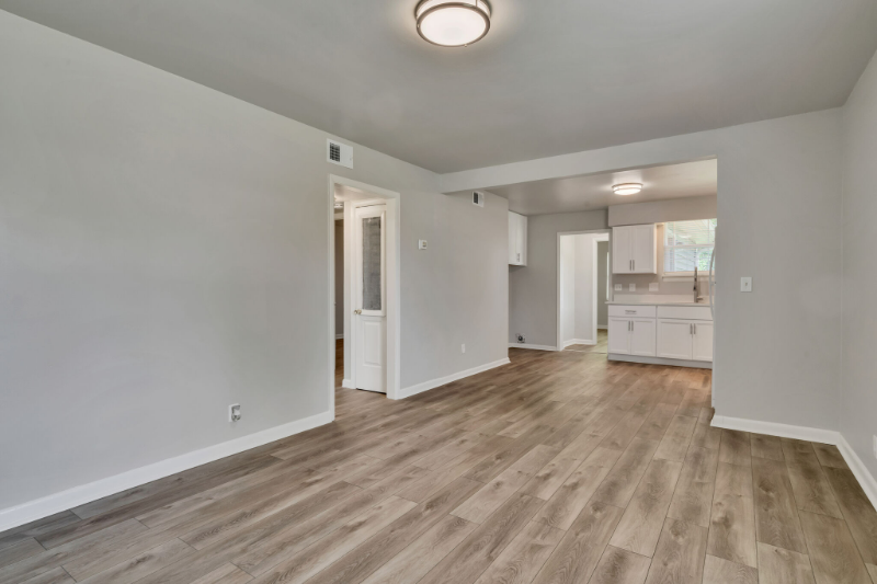 100 Old Trail Ct #1 - Photo 3 of 21