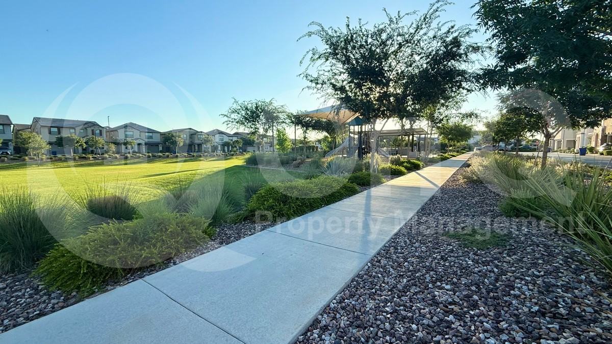 1068 E Sabino Dr - Photo 6 of 36