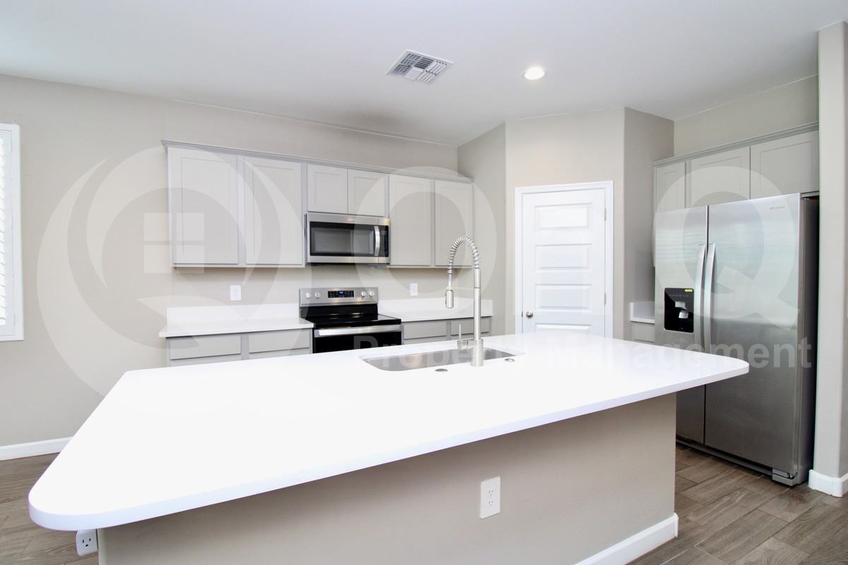 23979 W Verlea Dr - Photo 3 of 19