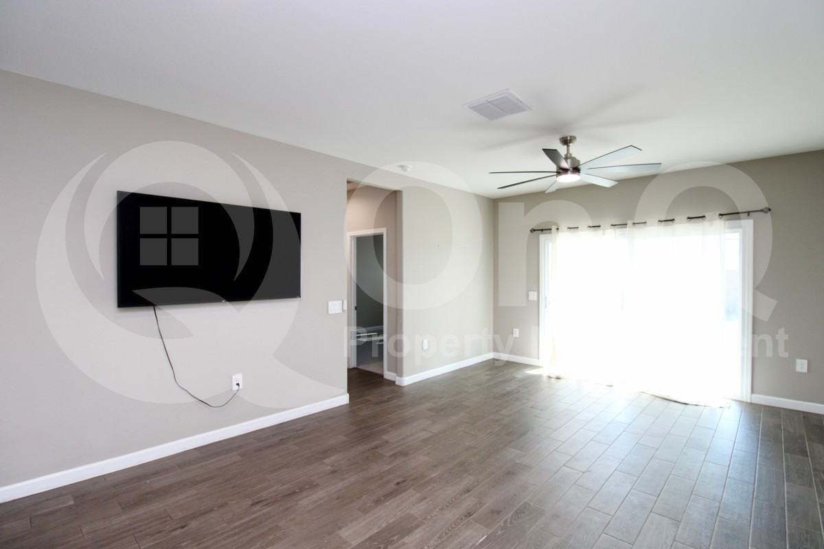 23979 W Verlea Dr - Photo 4 of 19