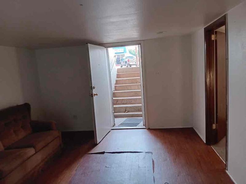 418 E Overland Dr - Photo 4 of 6