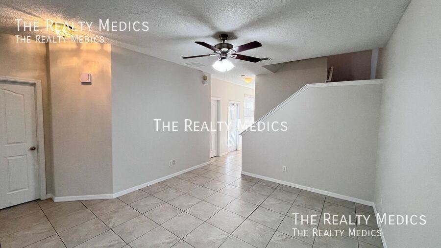 3548 Peppervine Dr - Photo 6 of 45