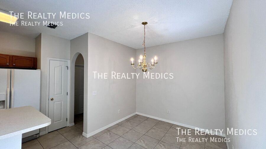 3548 Peppervine Dr - Photo 7 of 45