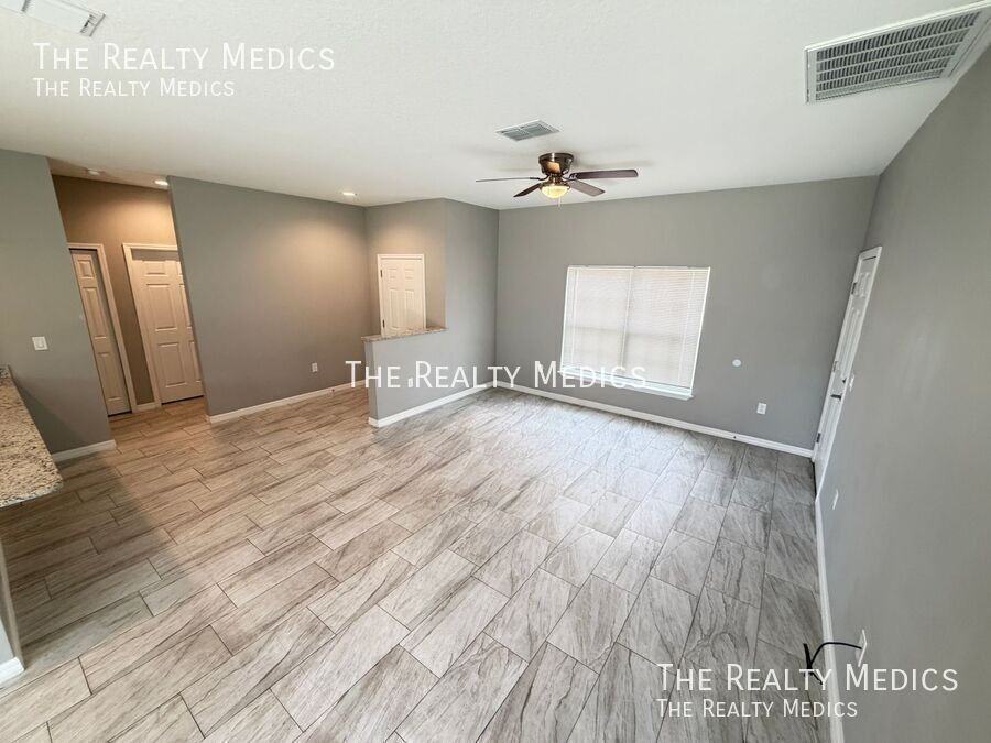 494 Harrison St Sw - Photo 5 of 34