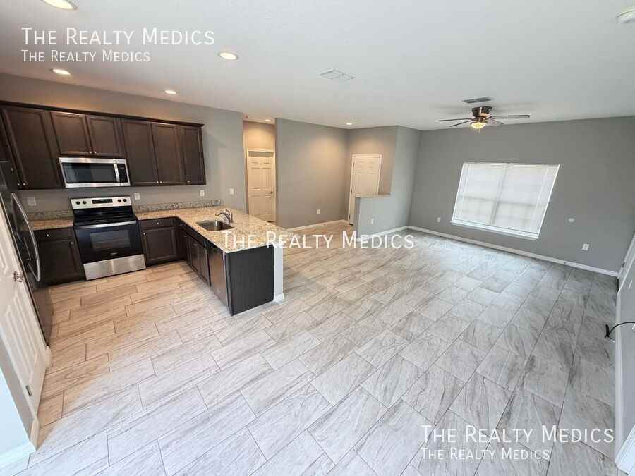 494 Harrison St Sw - Photo 7 of 34