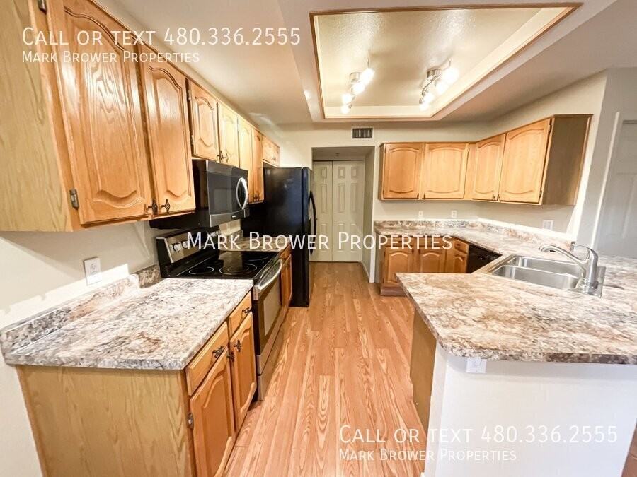 9276 E Sutton Dr - Photo 4 of 38