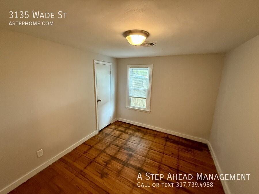 3135 Wade St - Photo 4 of 24
