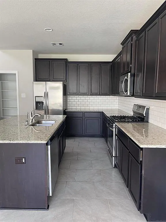 3413 Harvest Meadow Ln - Photo 3 of 26