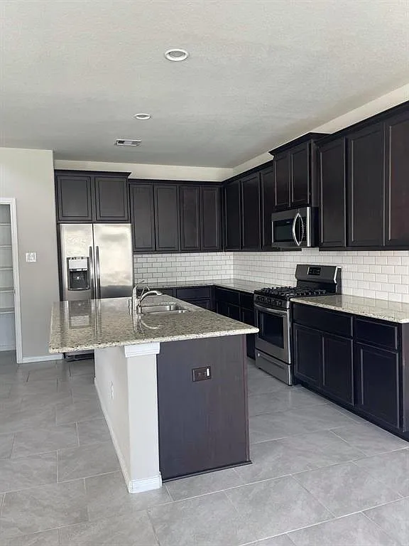 3413 Harvest Meadow Ln - Photo 4 of 26