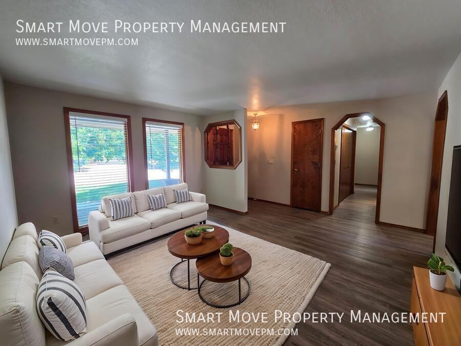 3312 S Norfolk Way - Photo 7 of 42