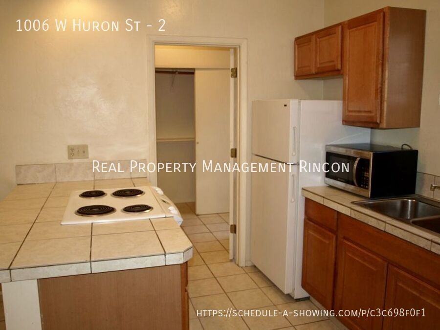1006 W Huron St #2 - Photo 6 of 10