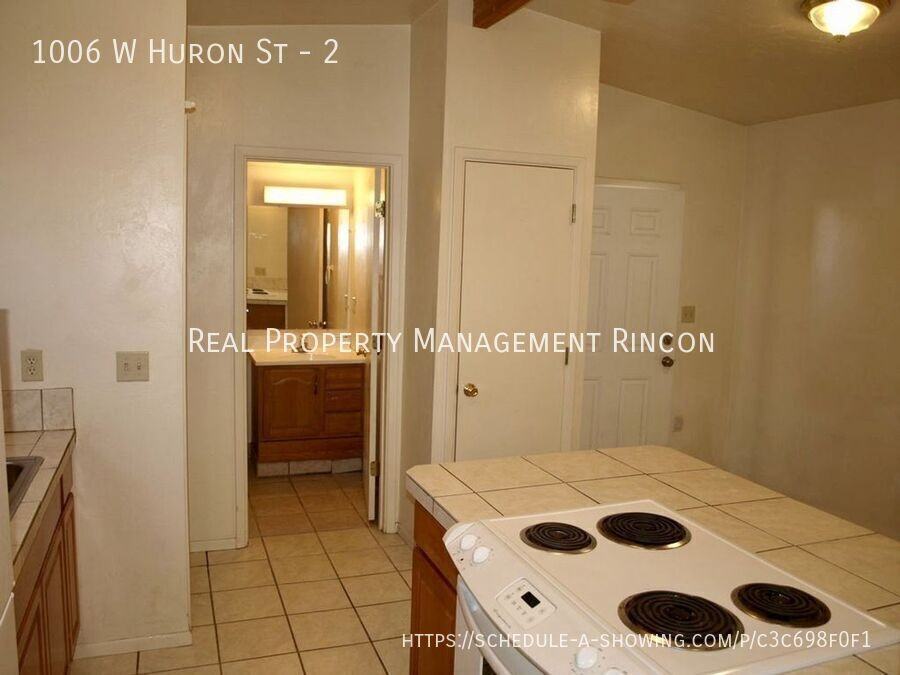 1006 W Huron St #2 - Photo 7 of 10
