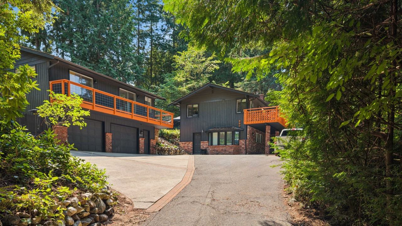 860 Hyak Way - Photo 2 of 13