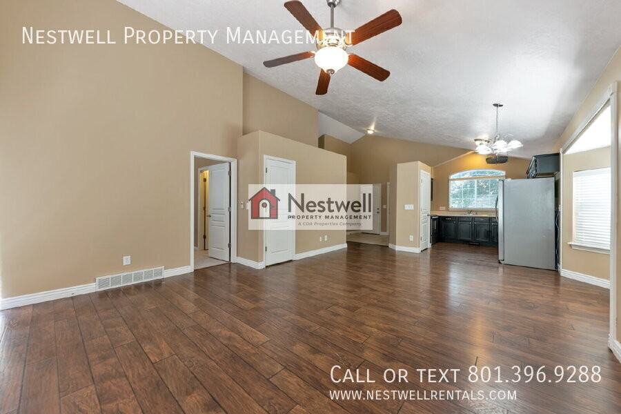 11734 S Bubbling Brook Ln - Photo 4 of 30
