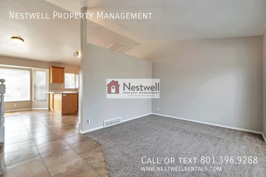 4556 S Wormwood Dr - Photo 4 of 19