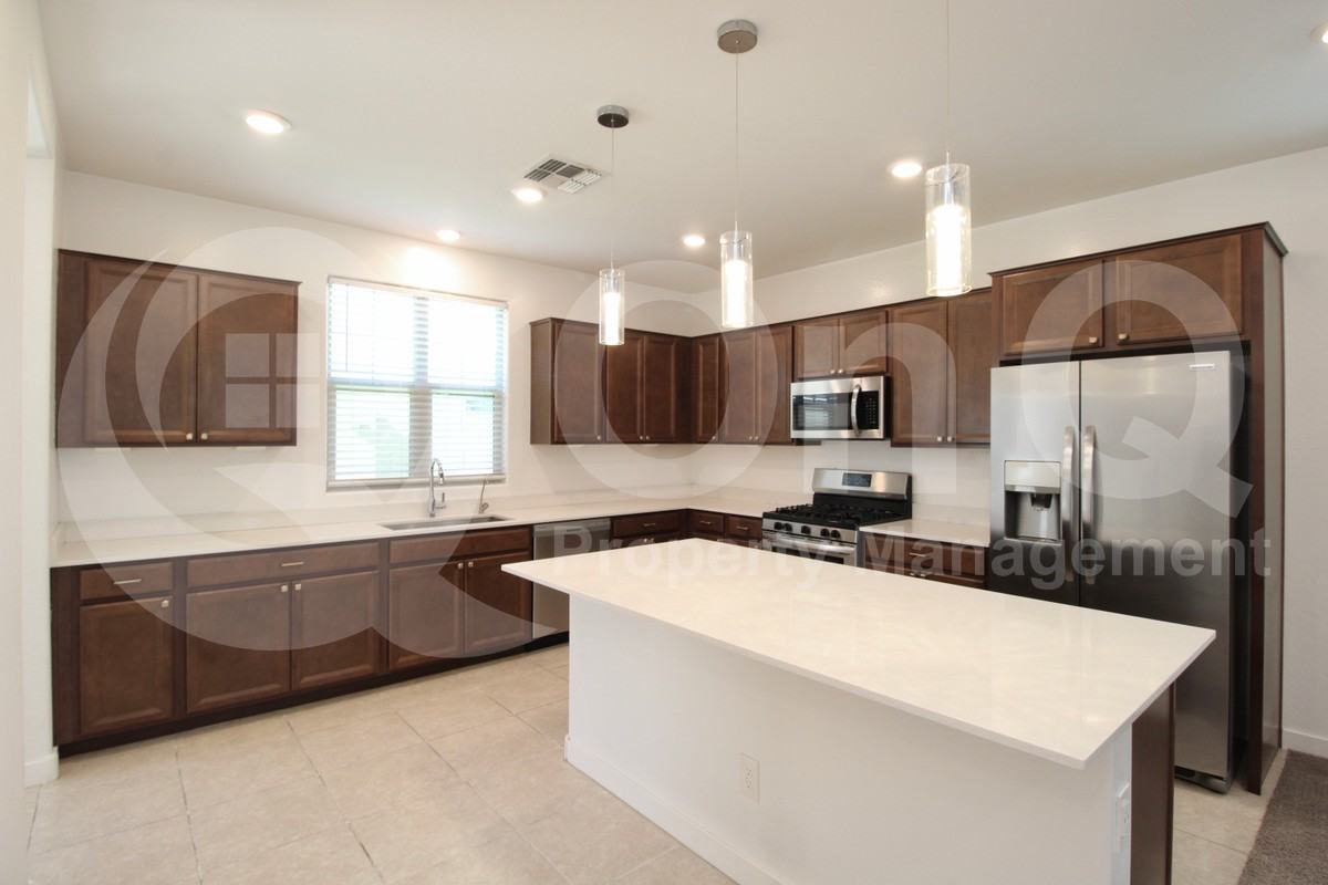 1158 E Sabino Dr - Photo 2 of 25